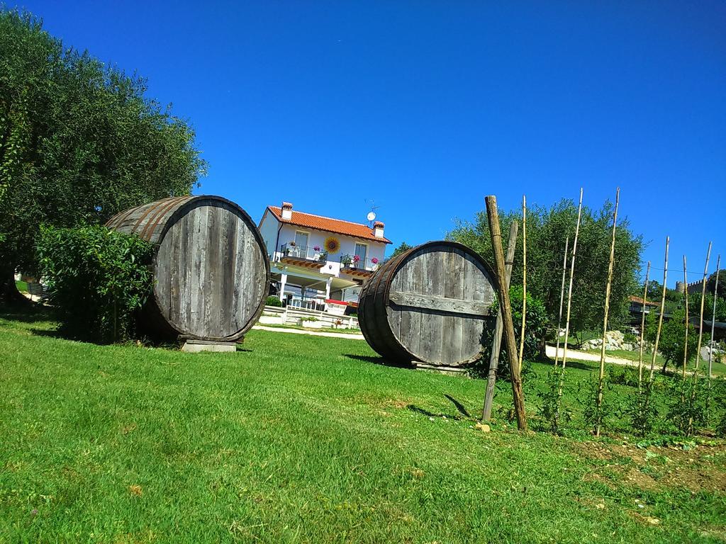 30号农家乐 Moniga del Garda 外观 照片